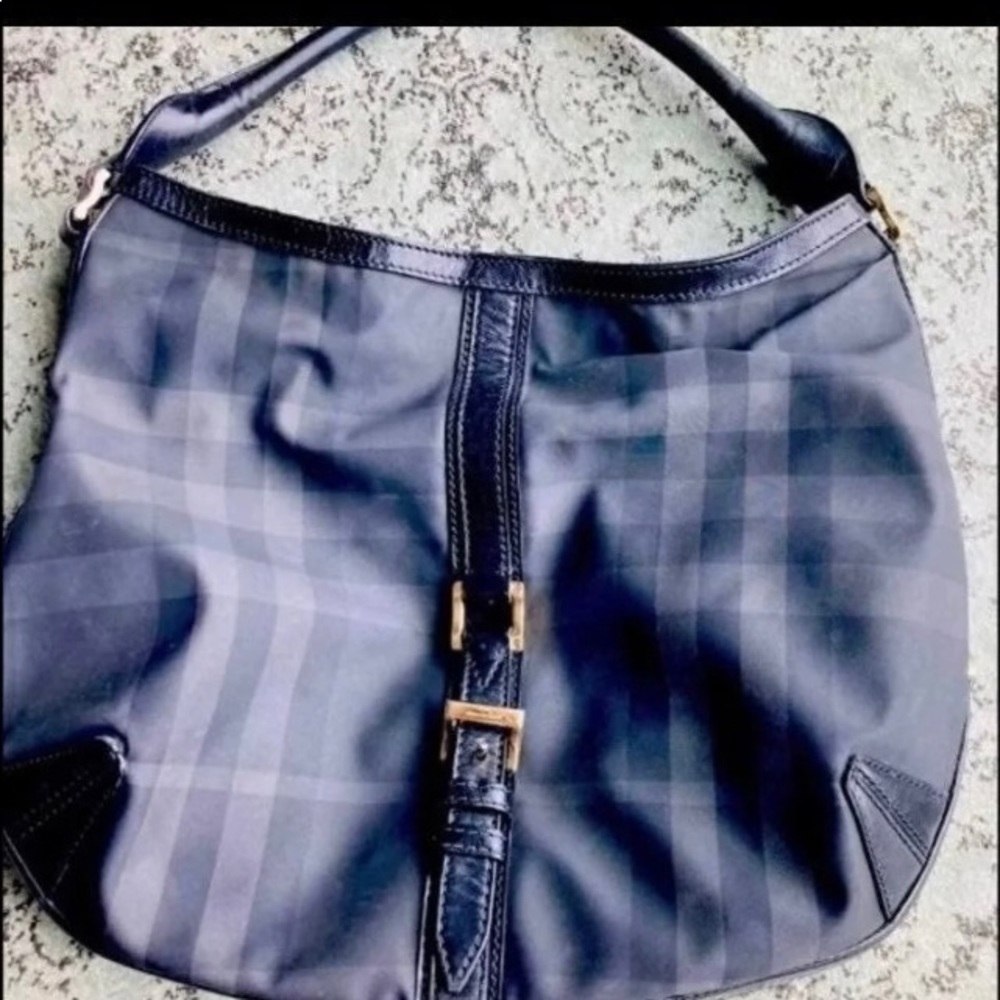 Burberry Purse 100% Authentic